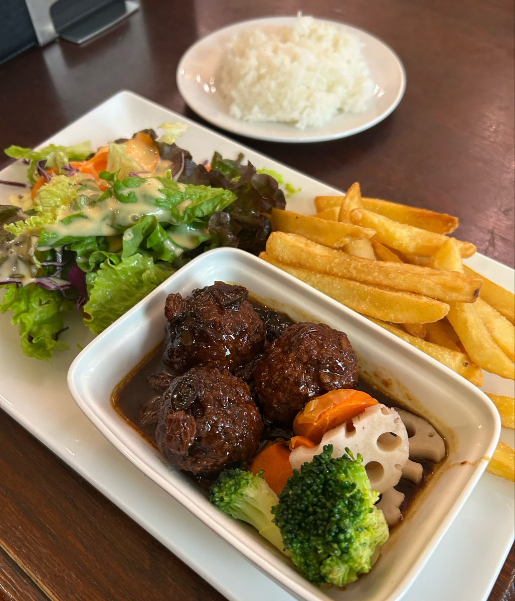 ベルギー館 レストランと運営元同じ、肥後橋の #ベルジアン