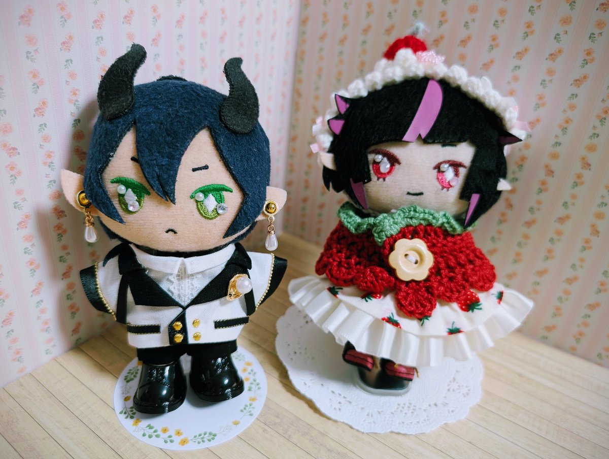 例のレースペーパー買ってみた。小さいぬいならメッセージカードでもいける気がする🤔