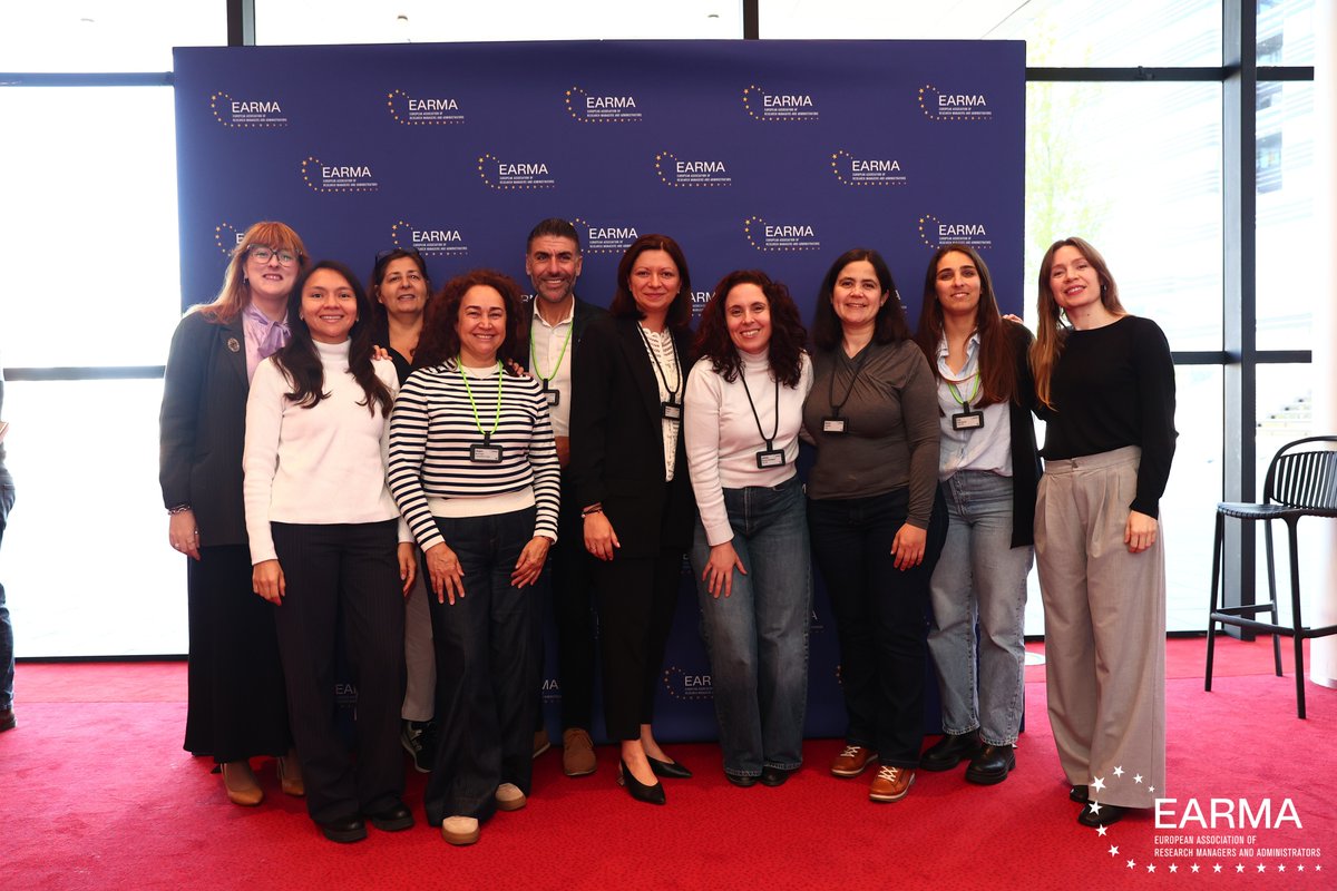 CIM_Uvigo's tweet photo. 📣 A coordinadora de xestión e apoio á investigación do #CIM #CharodelaHuz está na conferencia anual de #EARMA, encontro internacional tamén con outros representantes da #RedeCIGUS para compartir boas prácticas e impulsar colaboracións para transformar a ciencia en Europa.
@uvigo https://t.co/kWjhkyUbk7