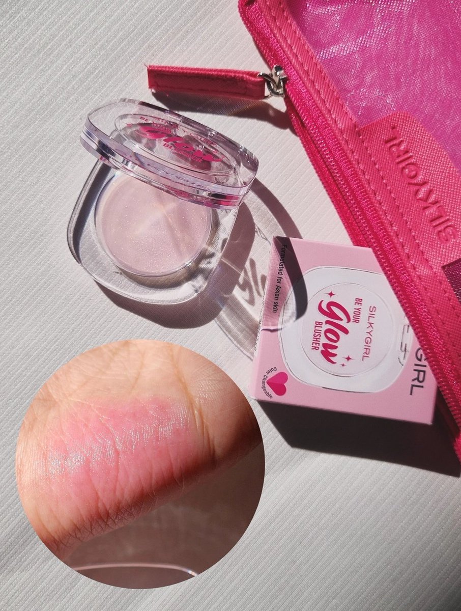 limetangerines's tweet photo. Padahal ada loh blush yang unik banget, tapi harganya murce! Bisa dipake di pipi, bibir sama mata. Teruuuus color changingnya bukan ke pink yang norak, tapi pink gemes gitu! 
Btw ini Be Your Glow Blusher dari @SILKYGIRLovers https://t.co/PR6y8yZz6J