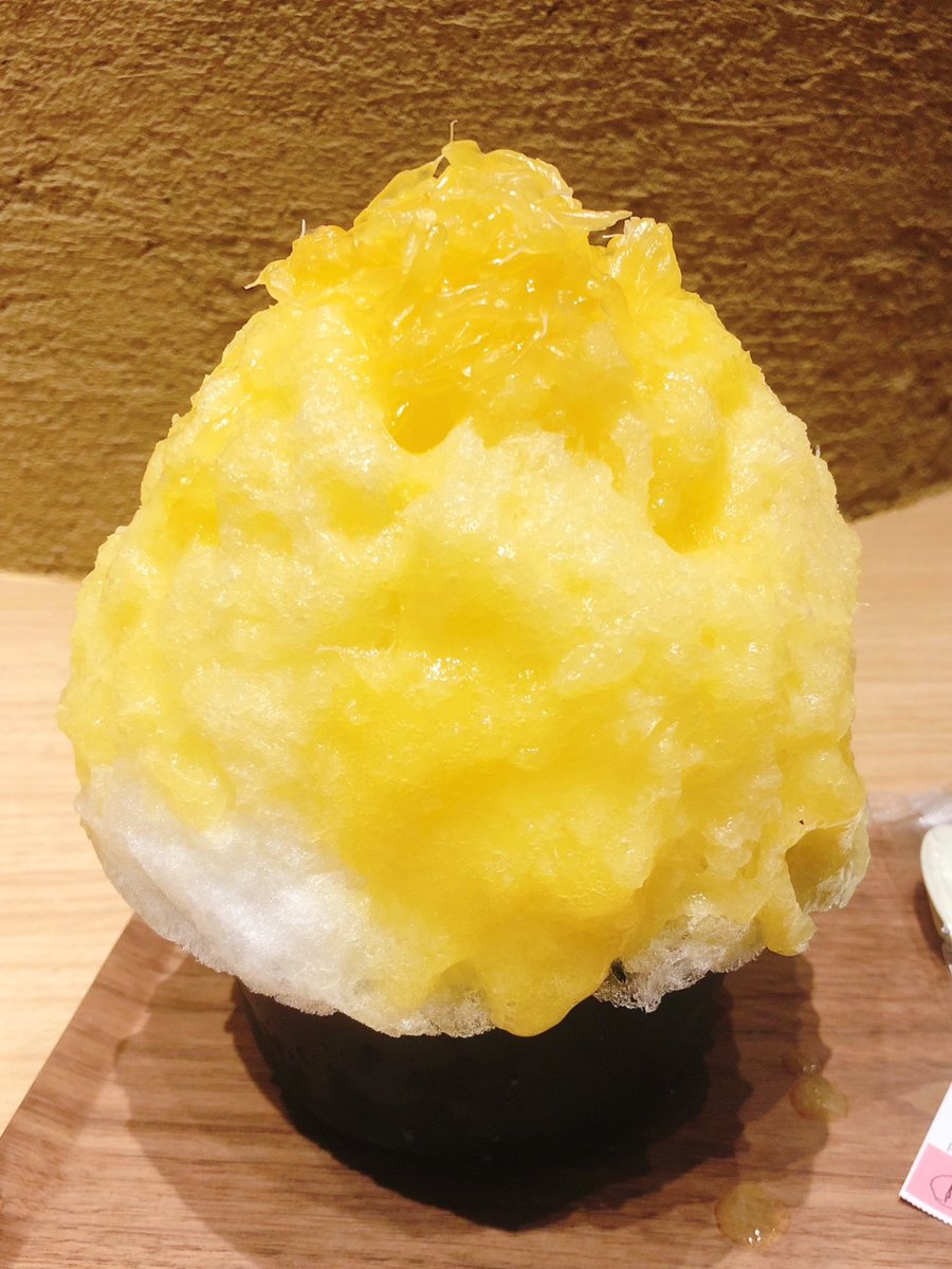 if_6's tweet photo. 今年初氷〜愛南ゴールド三昧🍊
中に入ってるヨーグルトがええ感じ https://t.co/THtyj9MkkA