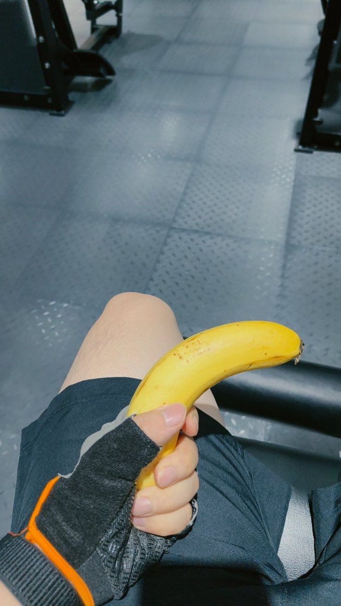 教练跑来给我根香蕉，什么意思🦵