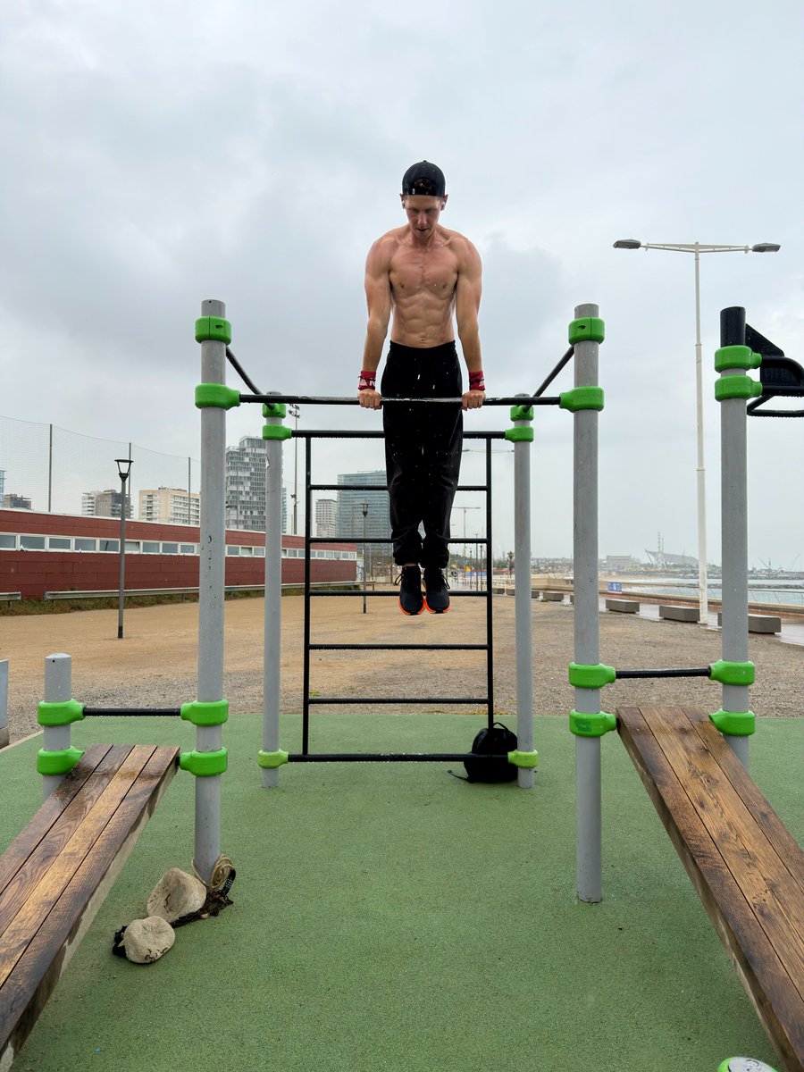 What could be worse — rainy weather or sunny weather? 🌧️☀️

Training outside in the rain is incredibly difficult. The biggest problem is that everything gets wet: the bar becomes slippery, your grip weakens, and the risk of falling increases a lot. 😬

In sunny weather,