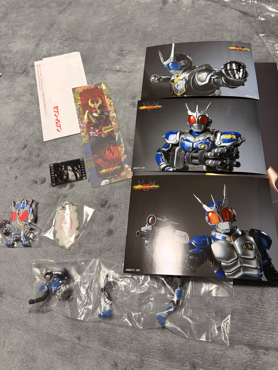 kanda_asa's tweet photo. 真アギト展行ってきました！！
賀集さんとハイタッチもできて感動🥹
間近でGシリーズ見ることができて超絶興奮だった！！
あとガチャもG3X引けて嬉しみ！！
アギト最高すぎる😆 https://t.co/4zA8z7DK4S