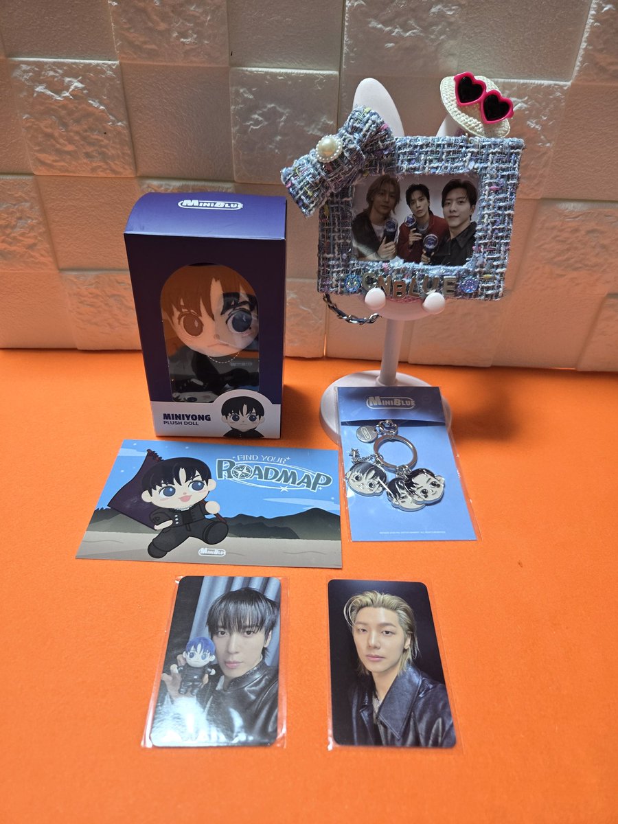 v4Rb6rXRr7zL0ng's tweet photo. POP UPストアに行けなかった
けど1月に注文してたMINIYONG
とキーリングがやっと届きました
🙌
キャンセルされたのかと思ってた
ので嬉しい😃💕
#CNBLUE #MINIYONG https://t.co/M5bQSis8rv