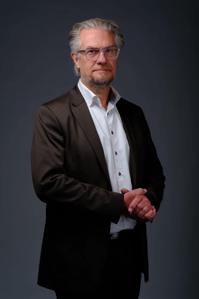 Henrik Dahl tweet media