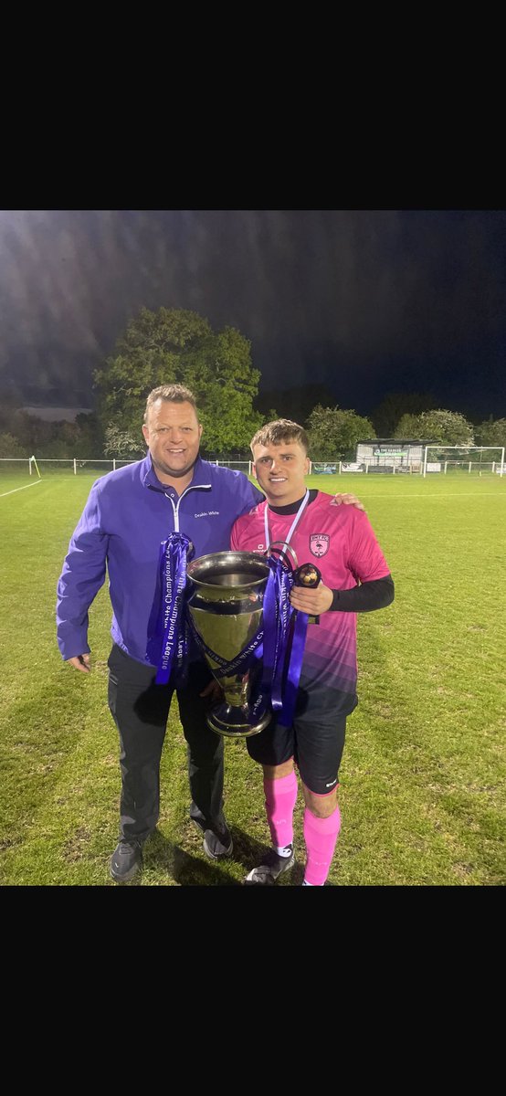 LDLSFL25's tweet photo. Last night @emt_fc beat @FlaundenFC 4-1 in the @DW_RealEstateUK champions league final in great advert for local football. 
Officials kit was sponsored by @GrassrootsRefs and @Herts1961sfl thanks to Steve pulling it together https://t.co/ERBpv6hevZ