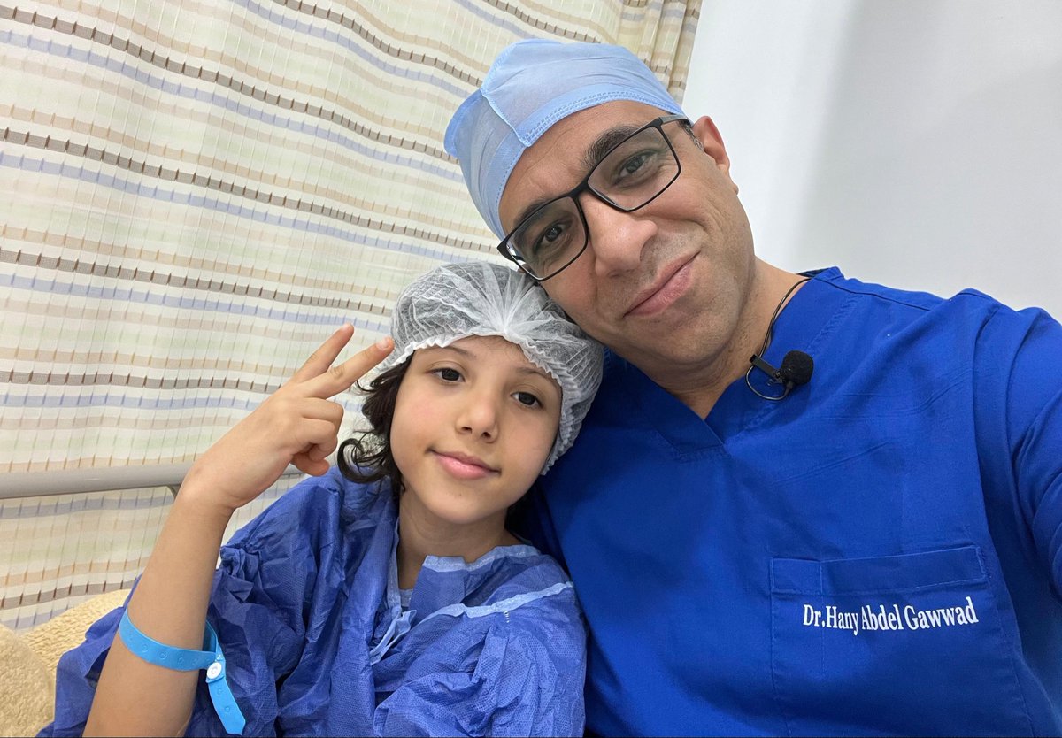 الجوهرة من السعوديه، قصتها اقوي من قصص الخيال العلمي…
حكايتي معاها بدأت من اسبوعين تقريبا، لقيت دكتور صديق اهلها بيقولي انه جاي يعرض عليا حالة طفله من السعوديه، طيب فين البنت قالي في تركيا و اهلها منتظرين نكلمهم بس شوف الأشعة.. قولتله انا جاهز كلمهم، قالولي طمنا قولتلهم اطمئنوا
