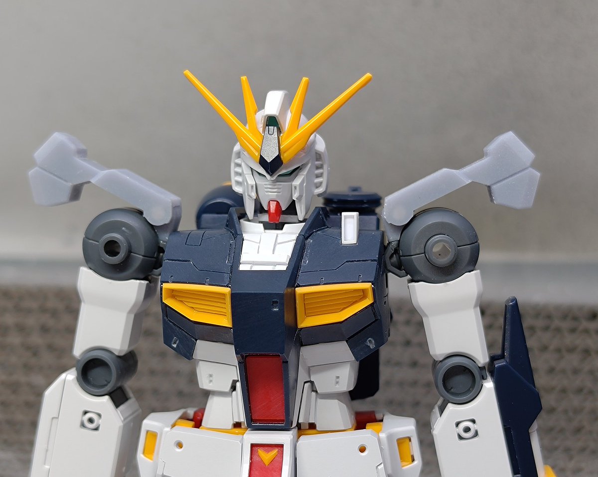 _higitsune's tweet photo. EGνガンダム
肩アーマーはフレームにサブスラスターがつながっていると考え、この様に変更しました

フレームは3Dプリンタです
可動させる予定はそこまで無いですが、この様に可動を仕込んでいます https://t.co/KP4zt1paMz
