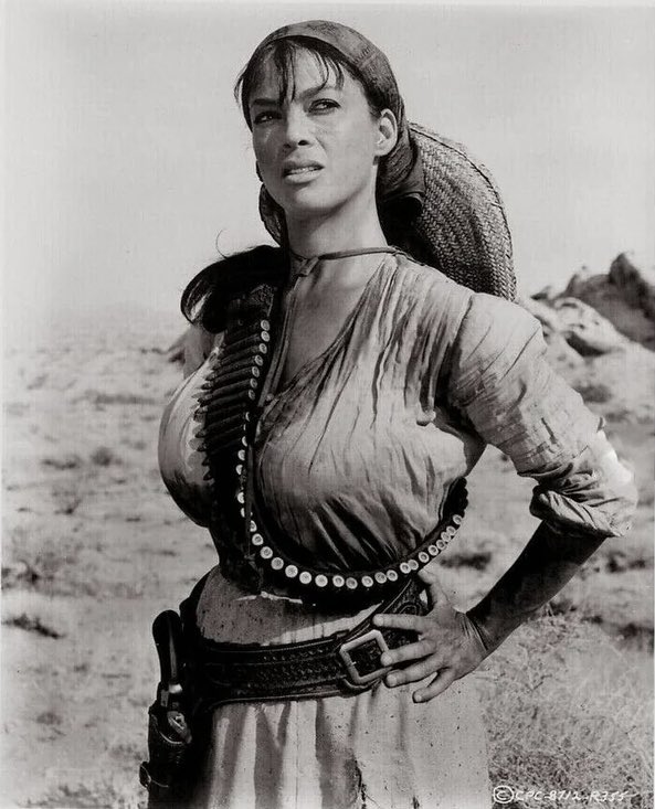 ExplorerMoment's tweet photo. Marie Gomez, 1966 https://t.co/JYuG3ECp5O