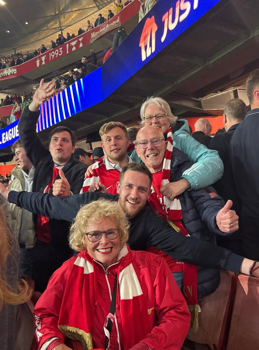 JaakeMatee's tweet photo. Atletico Madrid (H) 🇵🇪 Say it again.. THE ARSENAL ARE GOING TO BUDAPEST FOR A CL FINAL. https://t.co/Gra87udlQq