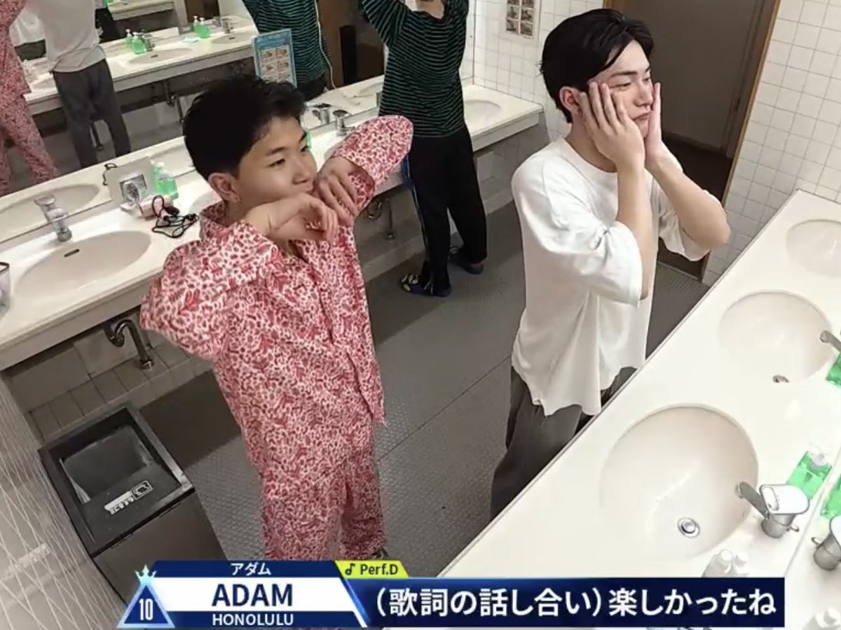 トリ tweet media