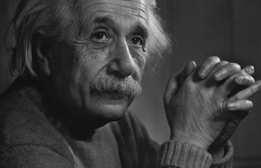 Moho_Editor's tweet photo. “Quando muori, non sai di essere morto.
Non è doloroso per te, ma lo è per gli altri.
La stessa cosa succede quando sei un idiota.”
— Albert Einstein https://t.co/etlAVQQ3vv