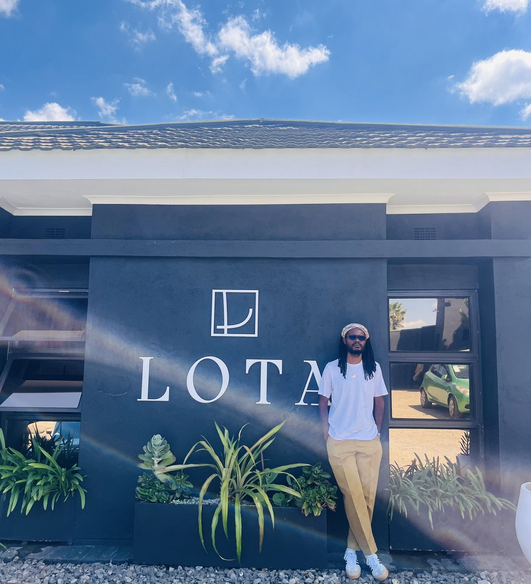 Lord Timothée tweet media