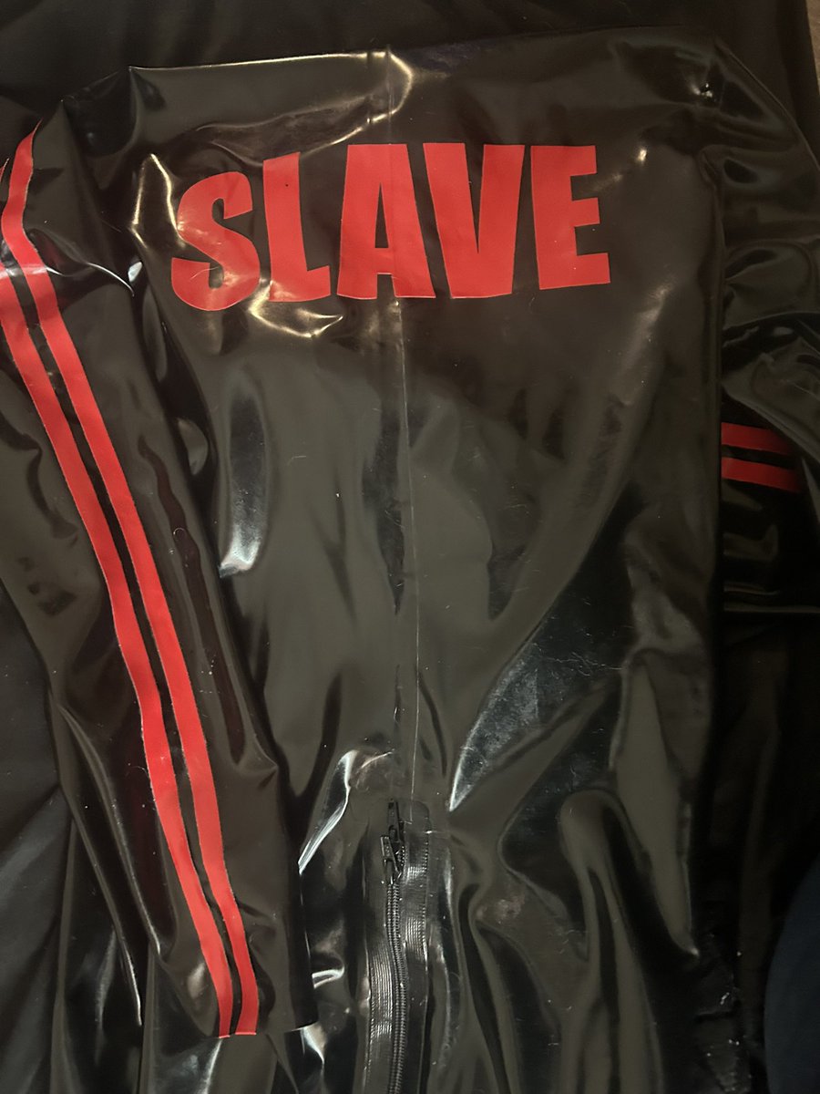 pup___stark's tweet photo. My new @Rubberpigs_  order. And my very first catsuit.
Very friendly service and very good advice, had a quick go with it and I feel a million pounds more to come. https://t.co/3YSHHkjBfe