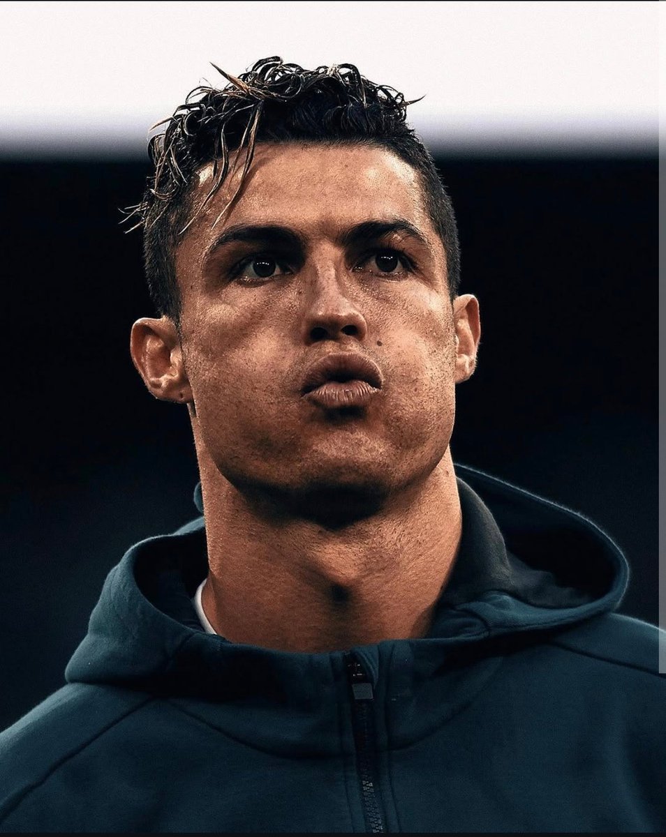 TeamCRonaldo's tweet photo. 🎙️ Khvicha Kvaratskhelia:

"My idol is Cristiano and he will remain my role model". https://t.co/u6y5Oyjg4y
