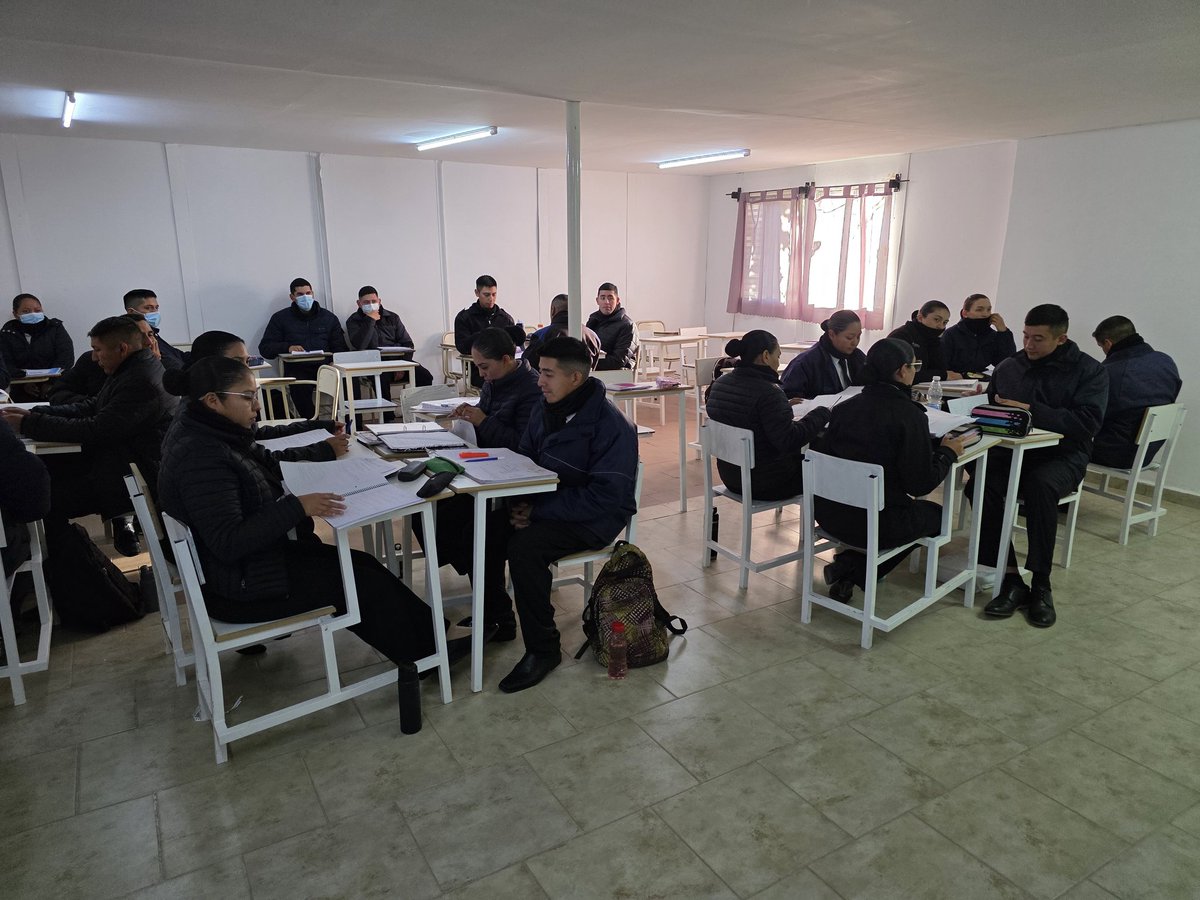 Secgeneronqn's tweet photo. Ley Micaela para aspirantes a Agentes Penitenciarios.
Fueron 4 encuentros en los que se abordaron las temáticas de género, masculinidades, prevención, violencia institucional y convivencia institucional.
#LeyMicaela https://t.co/E6V3XarMUD