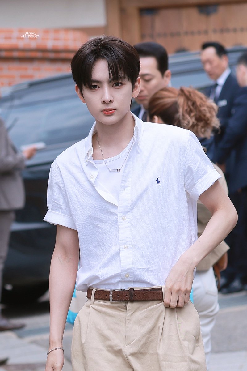 영영 tweet media