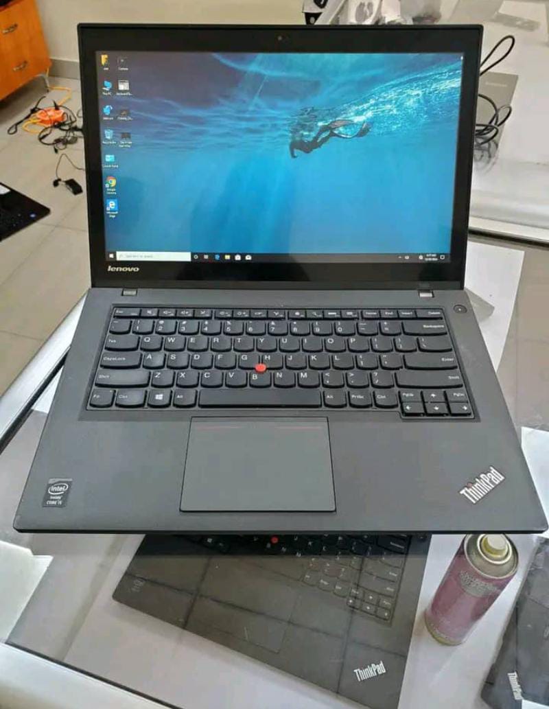 Thenzo21's tweet photo. 💻 LENOVO THINKPAD T440 FOR SALE 💻
✔️ Intel Core i5 4th Generation
✔️ 8GB RAM
✔️ 500GB Storage
✔️ 4G SIM Slot
✔️ 2.30GHz (4 CPUs)
✔️ Strong Battery – Up to 6 Hours
✔️ USB Type Charger
✔️ 14 Inch Display
✔️ Backlit Keyboard
✔️ Portable &amp; Lightweight
K650,000
0997 228 650 https://t.co/L0CzxczmPs