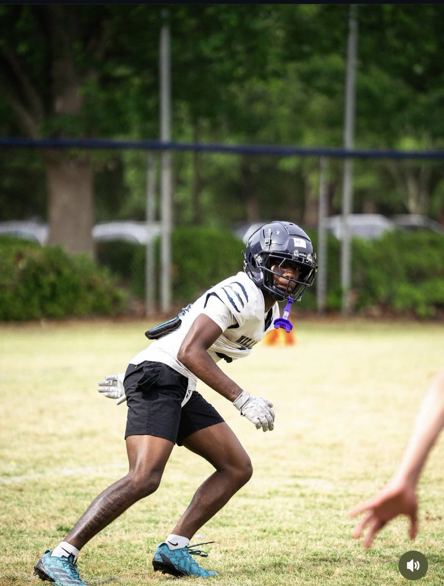 lyntonisjones_'s tweet photo. This my opportunity to get better and sweat off everything i worked forβΌοΈ
#SpringPractice #StudentAthlete #Co28 @MBrookFootball @nchssportspage @misterbransome @MarshallLaymarr @919recruits https://t.co/6eRuZN134A