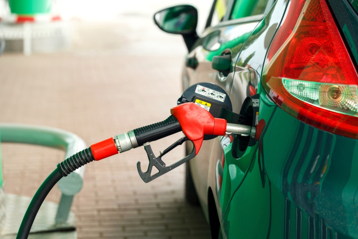 Ordentlig sänkning av priset på bensin och diesel dagensvastervik.se/nyheter/e/3189… #NYHETER