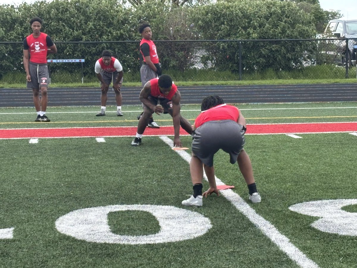 VASJFootball's tweet photo. VIKING NATION
SCHOLARSHIP ALERT GALORE!
WHAT A BLESSED DAY IN VILLAGE YESTERDAY-50 COACHES PACKED GUTBROD FIELD! DYLAN SMITH, CHANCE STEVENS, ANTONIO HODGES, JORDAN KIRK, JERRY BLACK RECEIVED MULTIPLE OFFERS-4 OF THE 5 D1 +MULTIPLE D2 OFFERS. HARD WORK PAYS OFF!
@VASJHighSchool https://t.co/g6oxfUFxVt