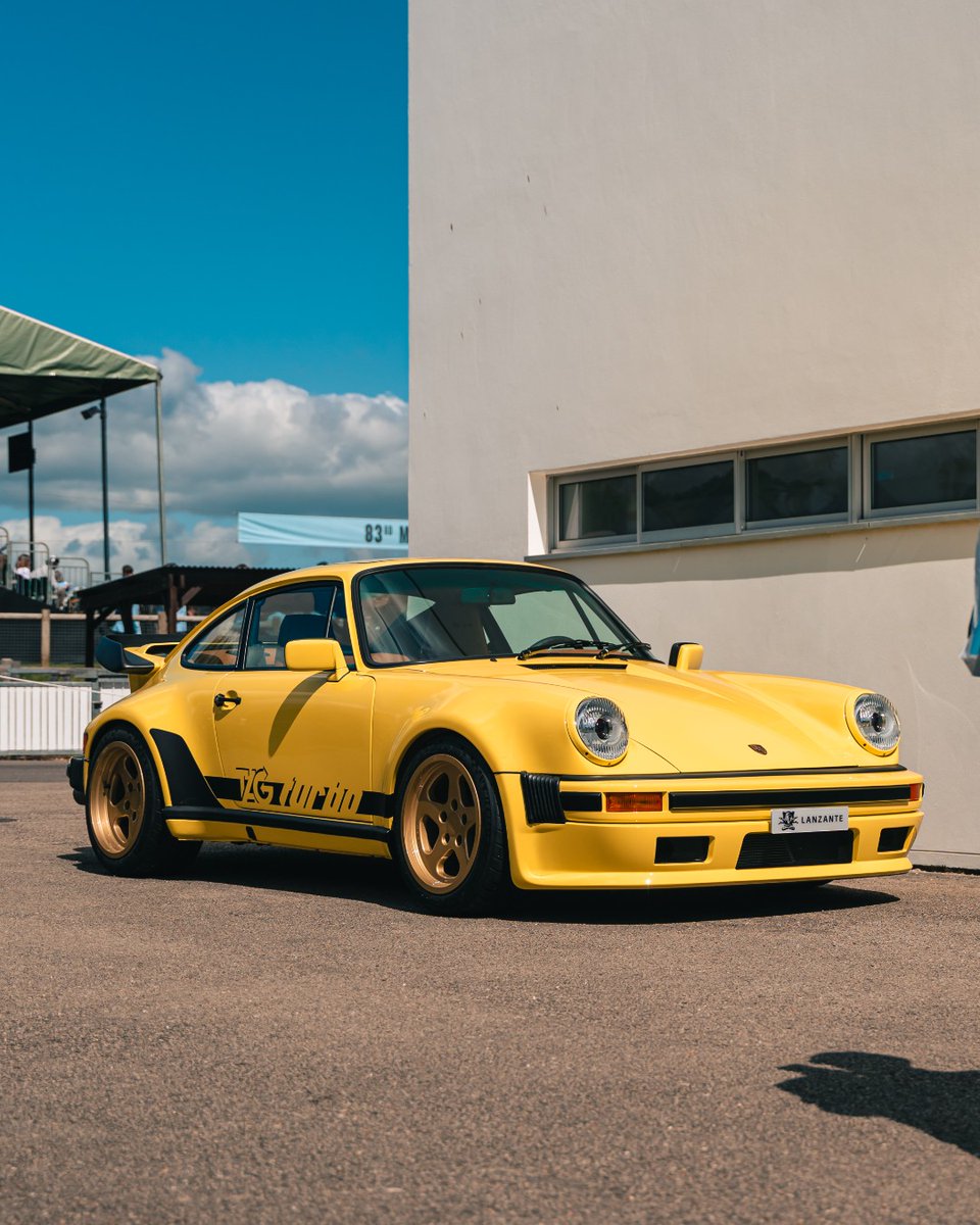 Petrolicious's tweet photo. Across two days at Goodwood Motor Circuit, the 83rd Members’ Meeting unfolded as a full spectrum of motorsport, where cars built decades apart were pushed to their limits in the same space. The Protheroe Cup highlighted the enduring appeal of the Jaguar E-Type, while the Super Tourer shootout brought a more modern edge, rooted in cars that once mirrored everyday road machines.

Alongside it all, the presence of a championship-winning Formula 1 car served as a reminder of how quickly innovation can reshape the sport. At Goodwood, those moments are not separated by time, they exist together, continuing forward.

Drive Tastefully®⁠

Read more at https://t.co/yU4DLV1ea7

📸 Jathu Thillai
⁠
#Petrolicious #DriveTastefully