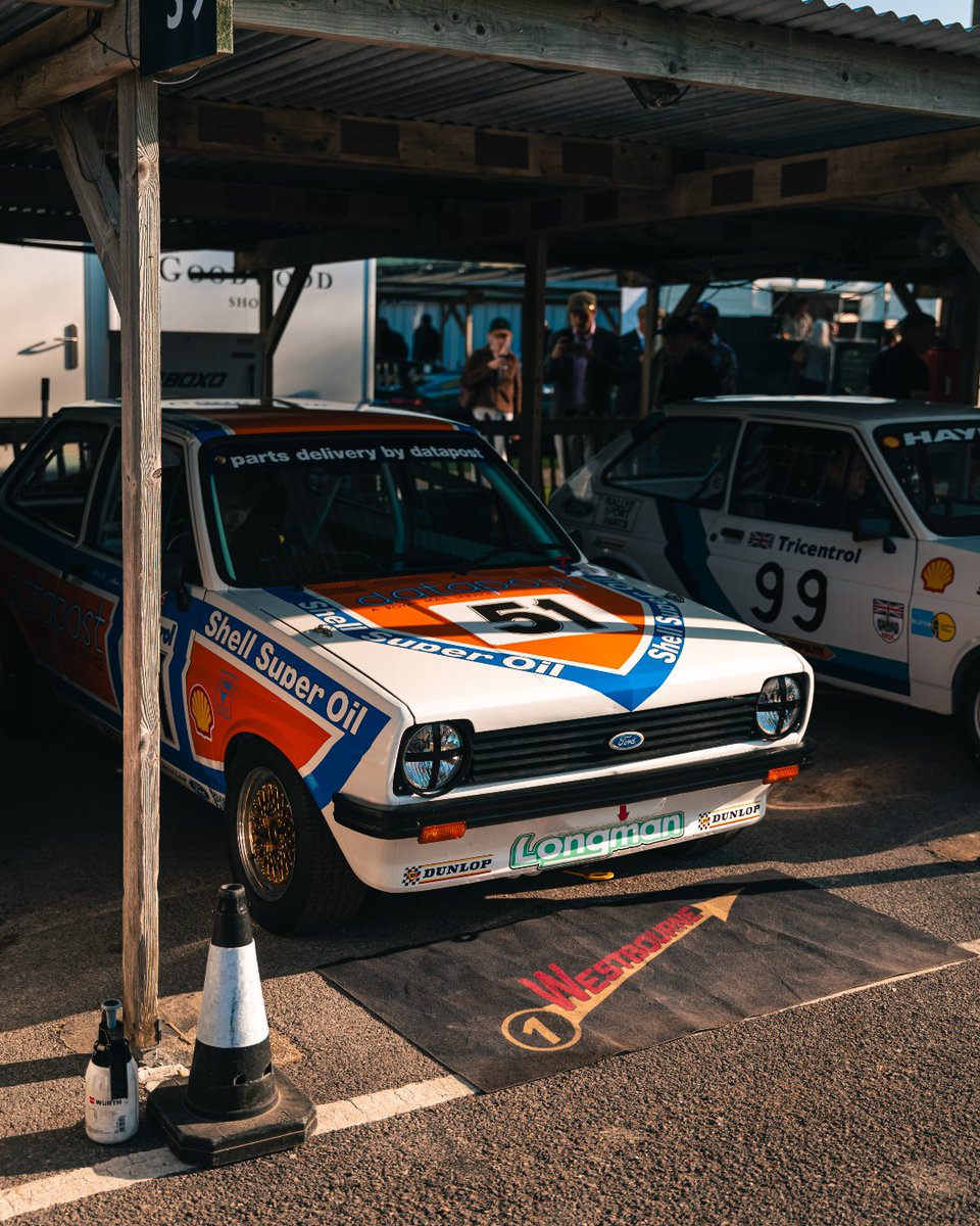 Petrolicious's tweet photo. Across two days at Goodwood Motor Circuit, the 83rd Members’ Meeting unfolded as a full spectrum of motorsport, where cars built decades apart were pushed to their limits in the same space. The Protheroe Cup highlighted the enduring appeal of the Jaguar E-Type, while the Super Tourer shootout brought a more modern edge, rooted in cars that once mirrored everyday road machines.

Alongside it all, the presence of a championship-winning Formula 1 car served as a reminder of how quickly innovation can reshape the sport. At Goodwood, those moments are not separated by time, they exist together, continuing forward.

Drive Tastefully®⁠

Read more at https://t.co/yU4DLV1ea7

📸 Jathu Thillai
⁠
#Petrolicious #DriveTastefully