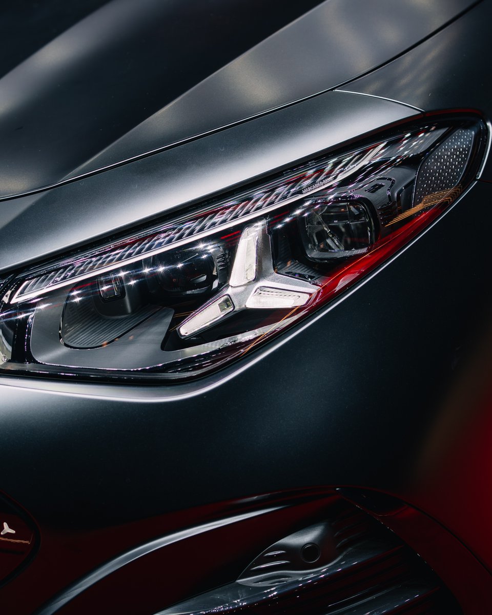 MercedesBenzInd's tweet photo. Made to make you feel special.
The panoramic roof lets you gaze at the stars, while the front design with star-patterned panel and star-inlay headlights steals the show at every turn.
The all-new Mercedes-Benz CLA.
#ClassOfItsOwn #CLA #MercedesBenzIndia https://t.co/R2LDl0e2E3
