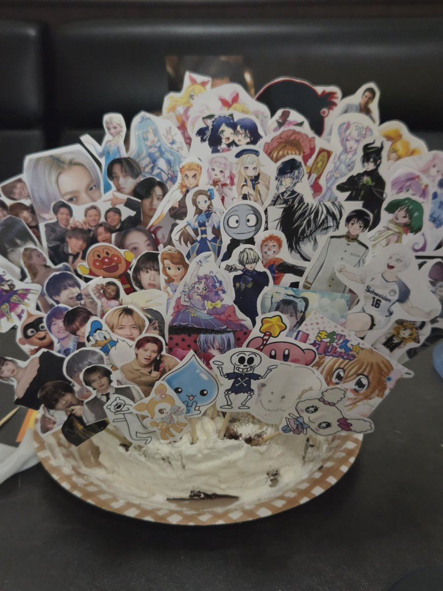 ramuuune_'s tweet photo. そういえばヒアミーアウトケーキ作ってきたよ！ https://t.co/iBdsRXZc0h