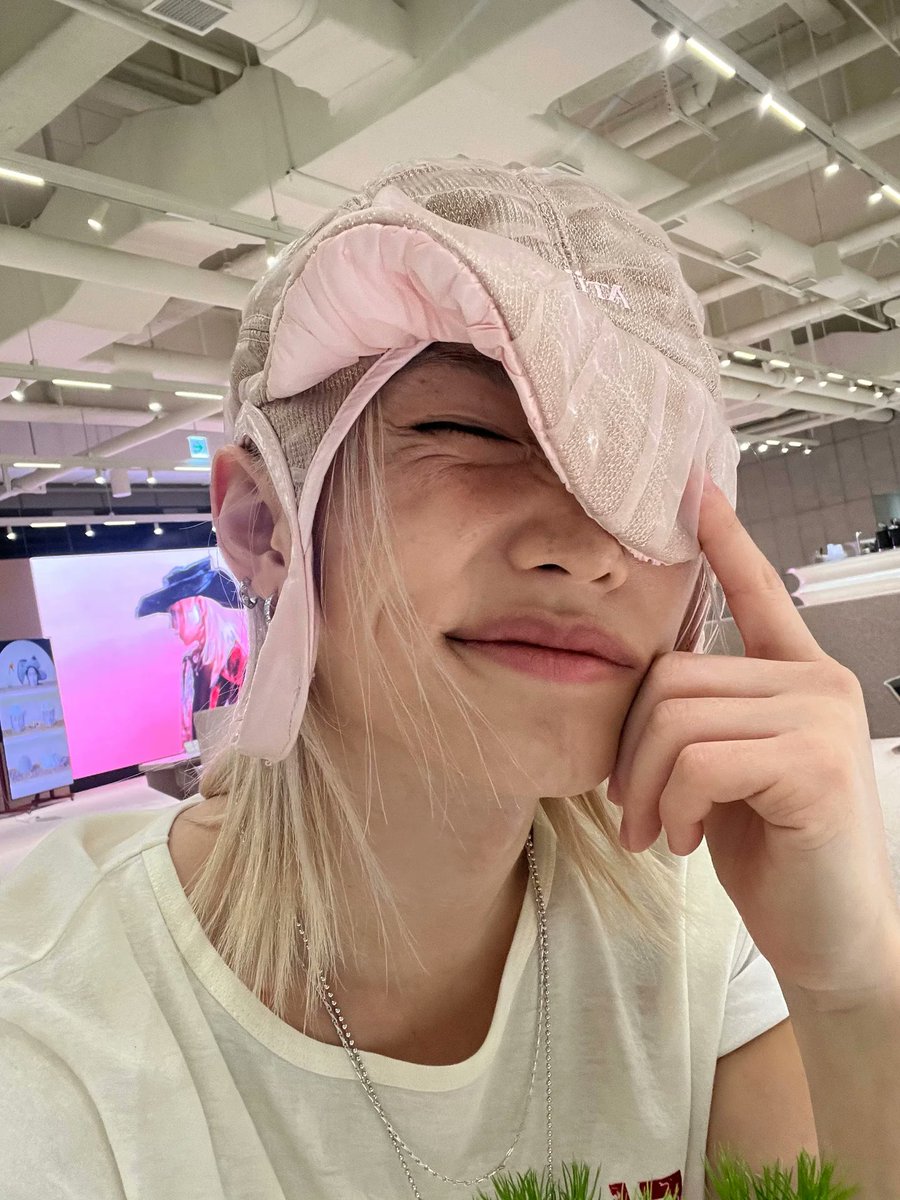 Fan Hyunnie Bun ❤️ tweet media