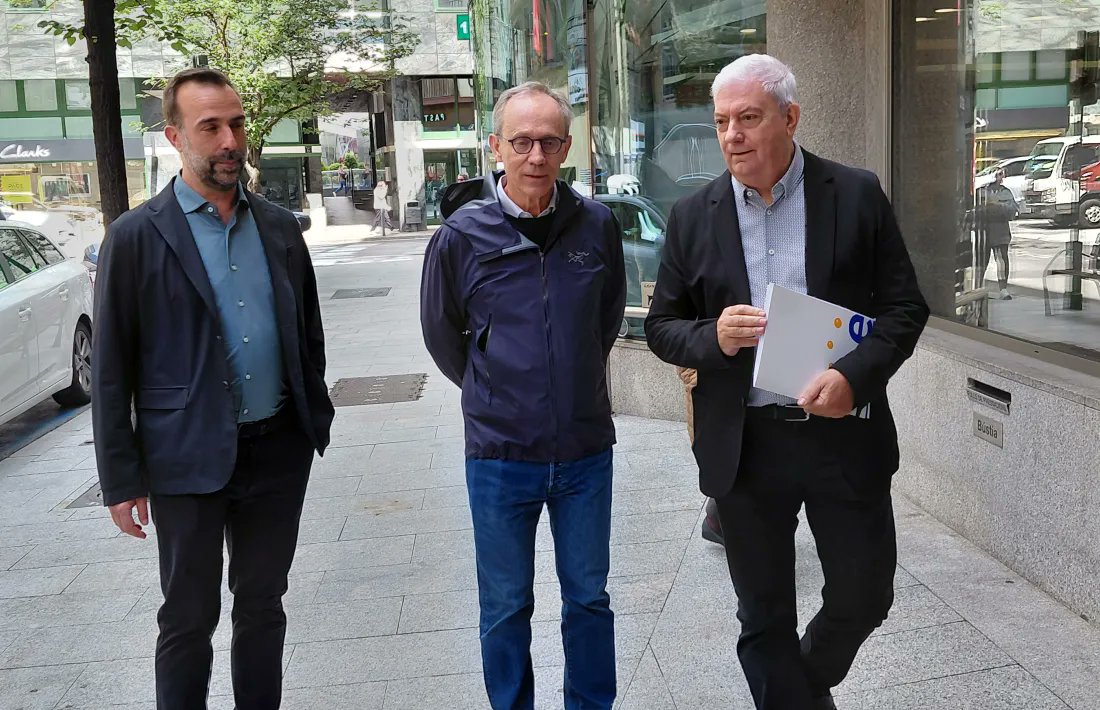bondia's tweet photo. @Gerard_Cadena augura "dificultats" per trobar mà d'obra de cara a l'estiu @CEA_And #Andorra https://t.co/6G3ptaX4Vj https://t.co/96BjGbsV3W