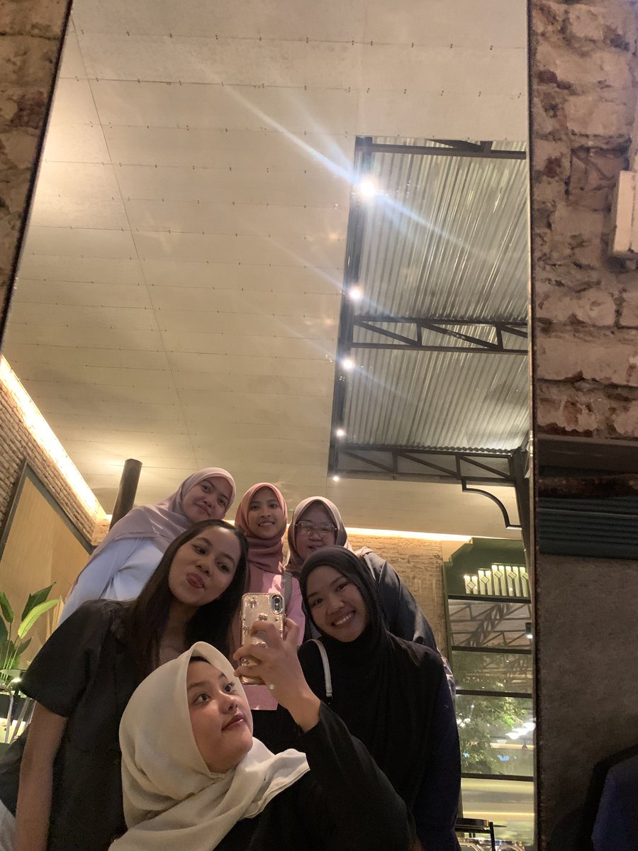eunoiarvy's tweet photo. HUHU SIAP2 KANGEN MEREKAAAA https://t.co/q3nE3XcPin