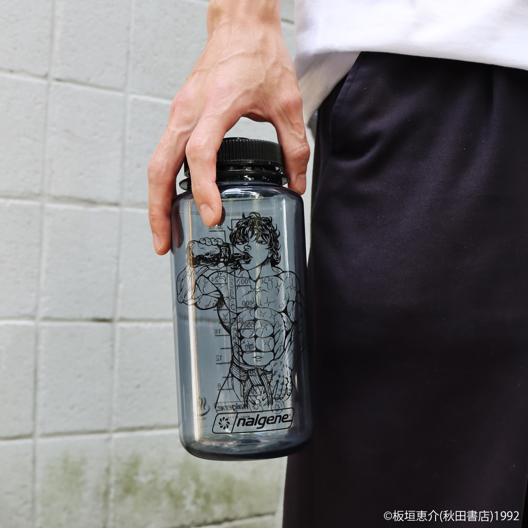 natalie_store's tweet photo. 【開催まであと8日！】
📣ポップアップ情報
「刃牙」の新グッズを販売します！
刃牙博大阪で先行販売中の象形拳湯呑みや拳キーホルダー、刃牙道のTシャツなど盛りだくさん！
人気のサウナアイテムもお見逃しなく！

🔗：https://t.co/JYtMXNIsTG

#ナタリーストア #刃牙 https://t.co/qhiHLfQ7v1