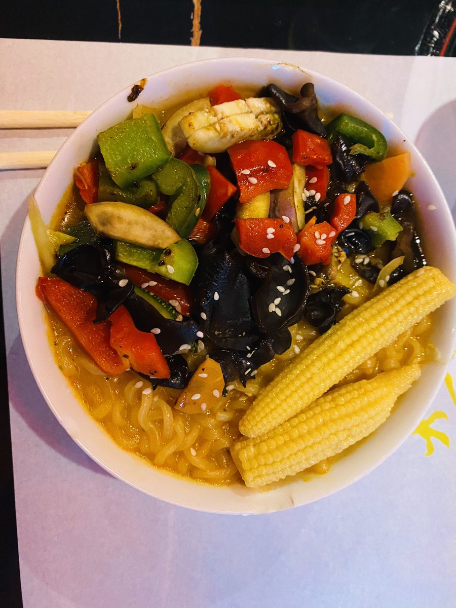 RamSuwathi's tweet photo. 🐉’Den Day

StudyDay! Later tried ramen 🍜 for the first time🙊

Yummylicious jaduu and fooduu👀 https://t.co/Rb4ufV7bHX