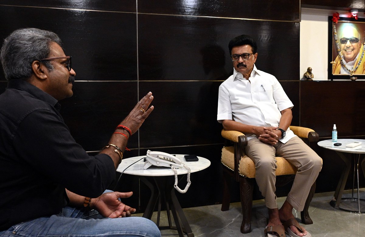 Met <a href="/mkstalin/">M.K.Stalin - தமிழ்நாட்டை தலைகுனிய விடமாட்டேன்</a> yesterday. He said  <a href="/actorvijay/">Vijay</a> should form the government and fulfil his promises; #DMK will watch, not disturb, for six months. 
timesofindia.indiatimes.com/city/chennai/l…
<a href="/arivalayam/">DMK</a> <a href="/TOIChennai/">TOIChennai</a> <a href="/TOIPlus/">TOI Plus</a> <a href="/timesofindia/">The Times Of India</a>