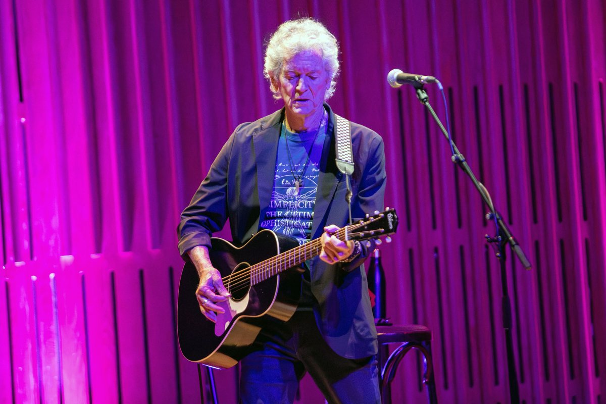 simongodley's tweet photo. Live review of @RodneyJCrowell in Leeds last night. Sublime stuff. Read about it on @godisinthetv https://t.co/CpAzl1QFUK https://t.co/Sjo0cvCW4Z