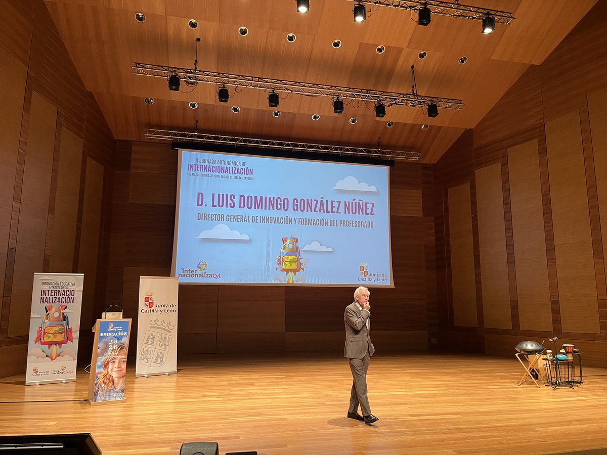 cfiesalamanca's tweet photo. Da comienzo la II Jornada autonómica de internacionalización en Valladolid, con la bienvenida de D. Luis Domingo González Núñez, Director General de Innovación y Formación del Profesorado.#formaciónCyL #internacionalizaCyL https://t.co/ECTBGUwCKw