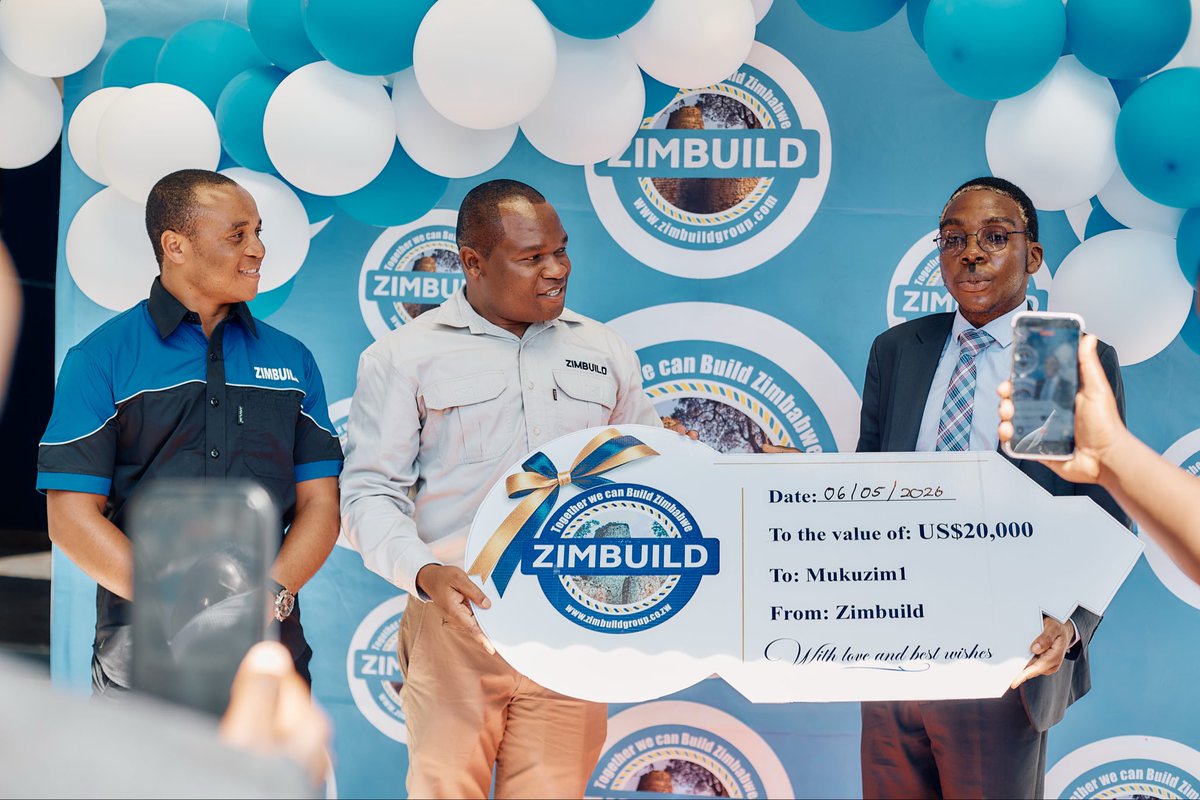 ZimbuildPropInv's tweet photo. A Big Win for the Youth! 🔑✨
Yesterday was a day of celebration! We held a special handover ceremony for our latest stand owner. Mukuzim1, we believe that the dream of owning land should be a reality for those who work hard and stay honest. Congratulations @mukuzim1 https://t.co/xMCzu663xo