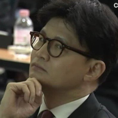 이번 보궐 잘 치뤄서 이 공주병 아저씨 두명을 영원히 정치판에서 안보고 살았으면 좋겠다 🙏
