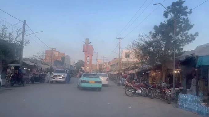 ورود افراد مسلح با نام طالبان به خانه ای در بادغیس.