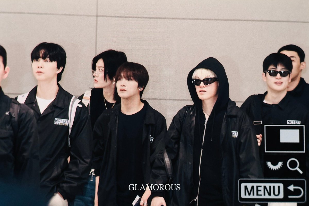 spot 127’s maknae!!! (airport edition)