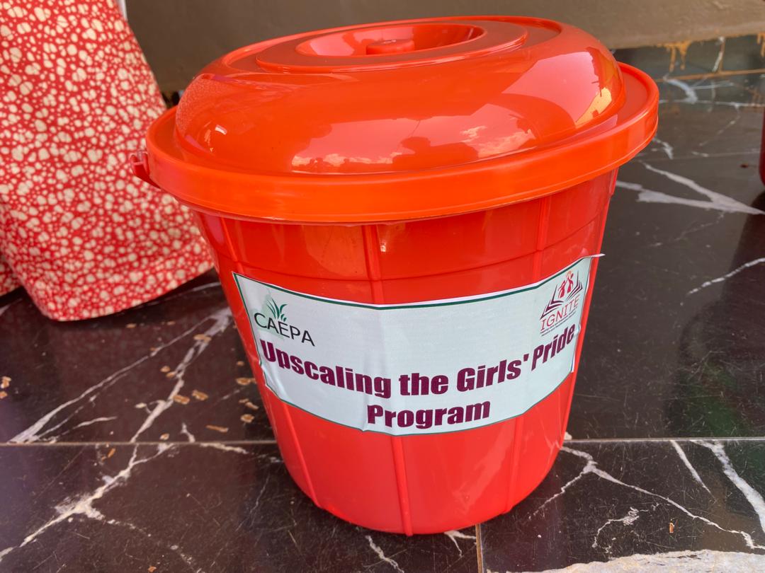 CaepaCameroon's tweet photo. To reduce school absenteeism and lower protection risks, CAEPA is supporting adolescent girls in Tubah through menstrual health education and the distribution of dignity kits containing buckets, sanitary pads, wrappers, underwears, and detergents to help them manage menstruation. https://t.co/MeEywfDZrT