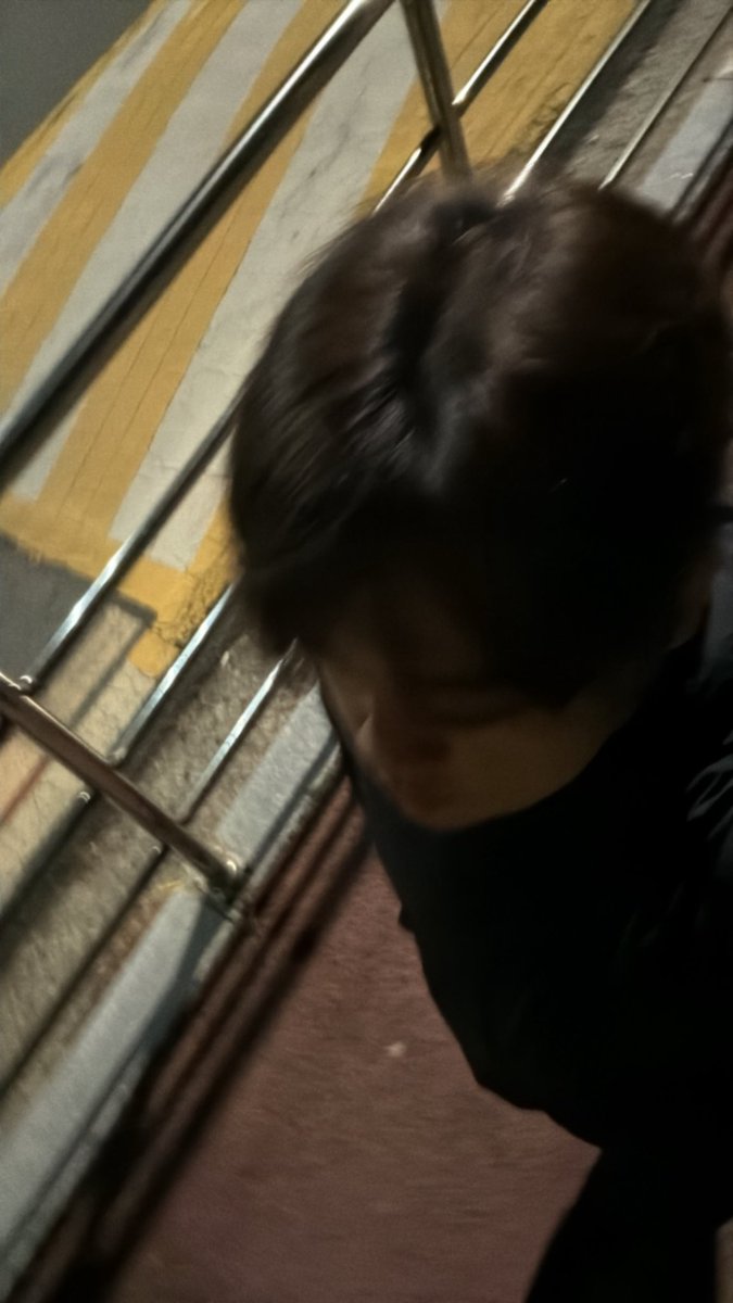 rralulo7's tweet photo. #게친소 #ㄱㅊㅅ 
나랑 밤새 수다 떨사라ㅏㅁ https://t.co/pSY78u5Sus