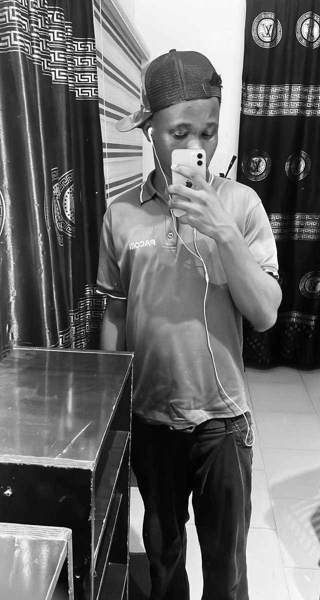 🦉 tweet media