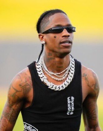 ajigsayomide's tweet photo. future or travis 
who is the better rapper and artist ? https://t.co/7ILowXIr6v