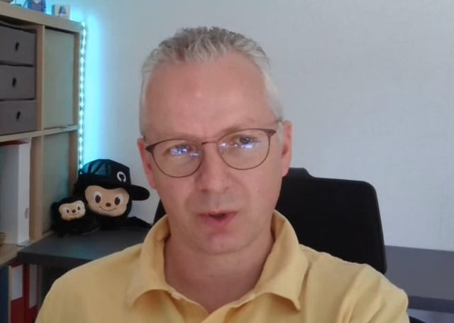 dotnetpro_mag's tweet photo. Wenn die KI den Bug schneller als Du findet: Root-Cause-Analysis, Technical Debt, Legacy-Dokumentation – dies kostet Entwickler:innen regelmäßig Stunden an Arbeit. Harald Binkle erklärt im Interview, wie KI-Werkzeuge die Arbeit vereinfachen können. 
https://t.co/dGDM4D6X7L https://t.co/b0EFHkpxa3