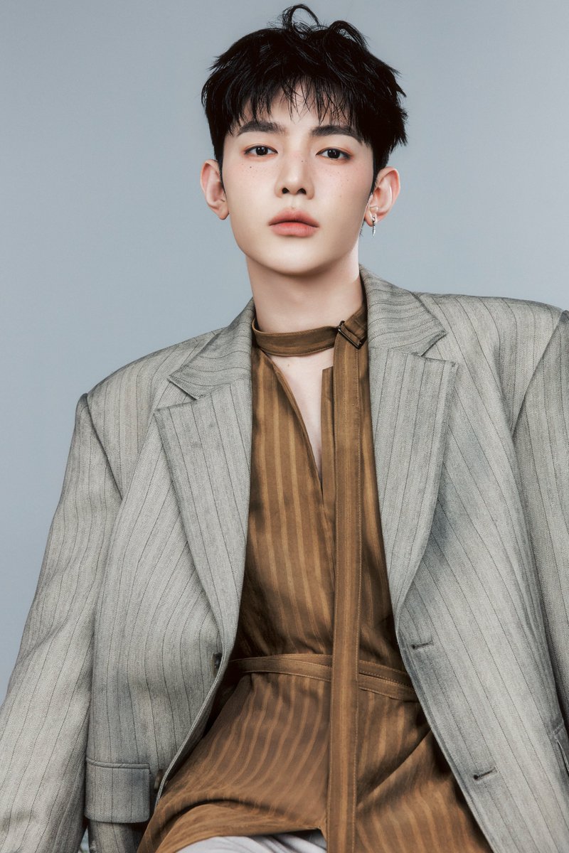 이정도로 짧머도 처음이고 뭔가 처음보는얼굴이라 나또 장하오랑 낯가리고 얼굴 빨개짐