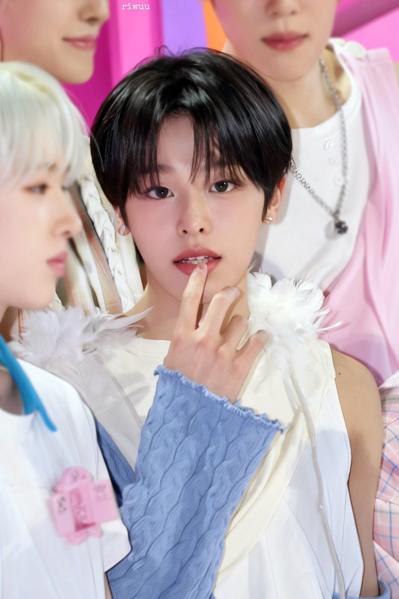 깜콩 tweet media
