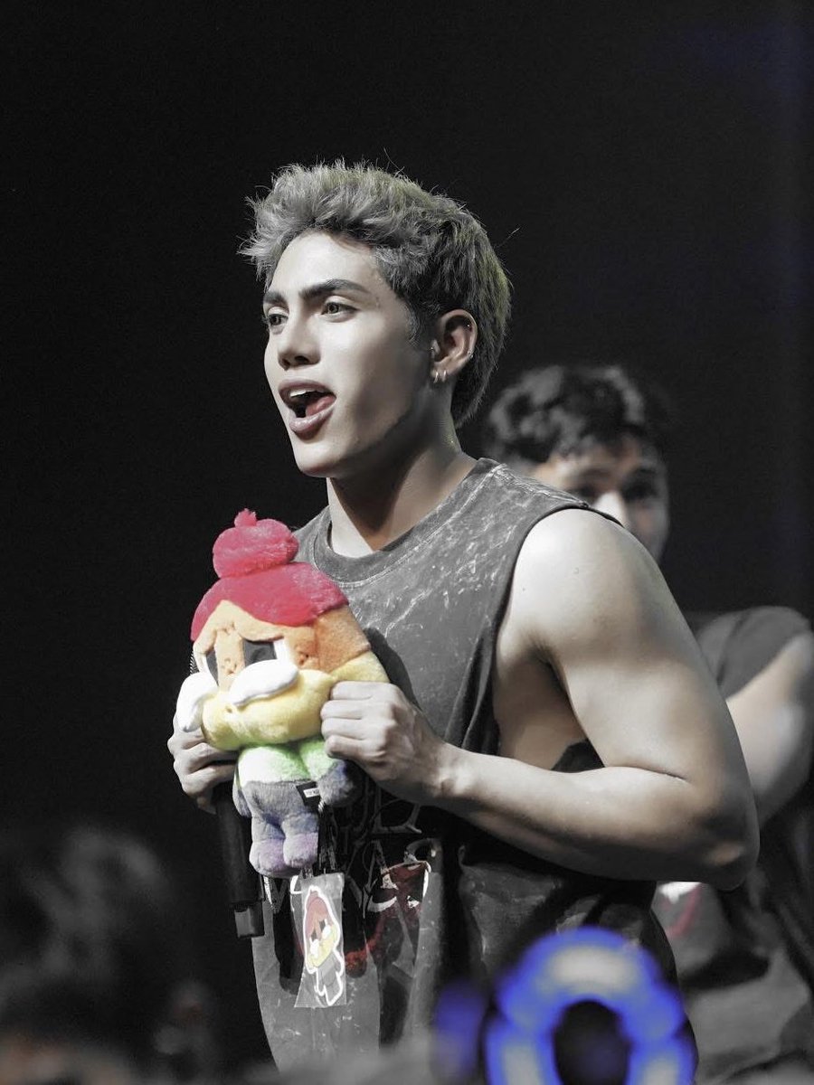I see Stell Ajero, i click